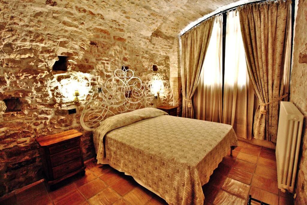 All Stone Horse Stable Converted To Elegant Apartment - Baltimora Σπολέτο Εξωτερικό φωτογραφία
