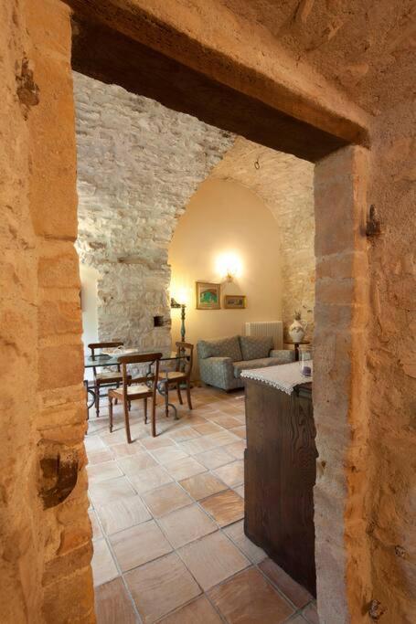 All Stone Horse Stable Converted To Elegant Apartment - Baltimora Σπολέτο Εξωτερικό φωτογραφία